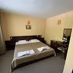 Complex Chayka מלון 3*