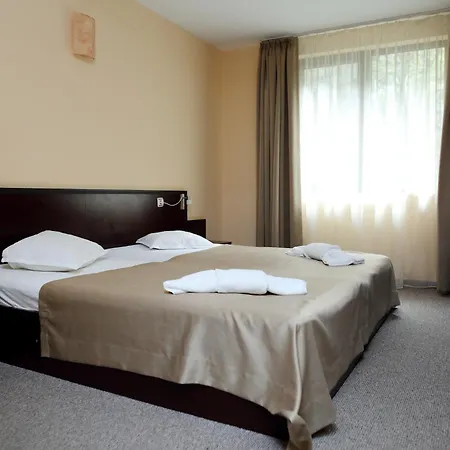 Hotel Complex Chayka 3*